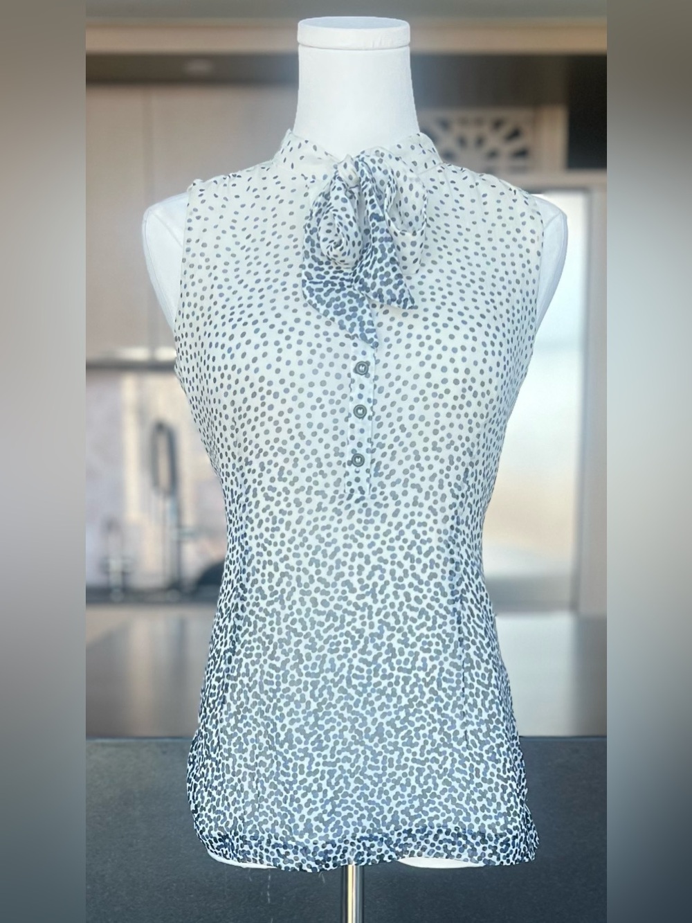 Classiques Entier White and Gray Polka-Dot Tie-Neck Sleeveless Top
